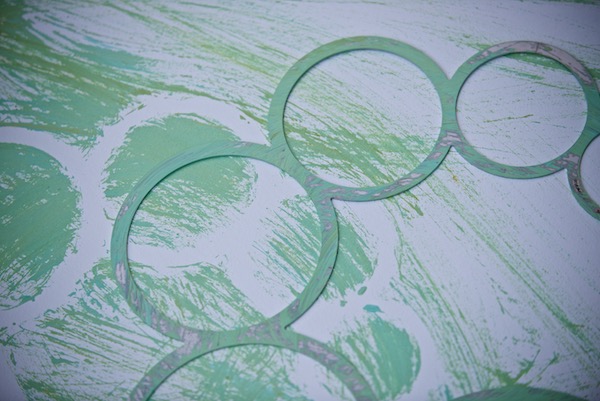 WindFire Designs Metal Circle Tool Template used with green oil paint