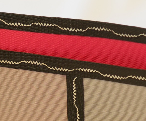 Pointy wallet - Spendy model - detail of stitching and pockets