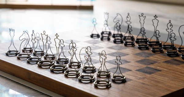 Image 12 from Wire Chess Set by Tim Elverston