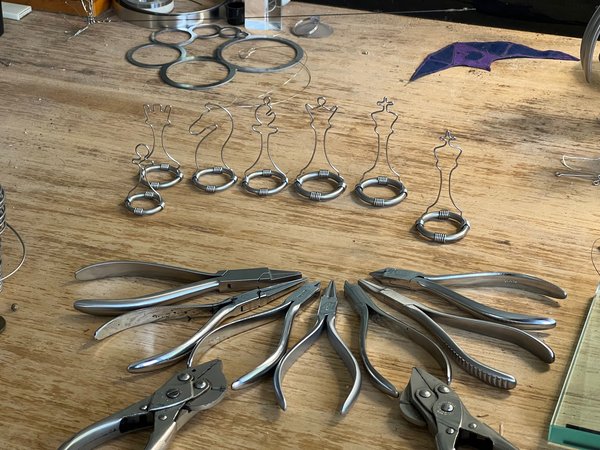 Image 35 from Wire Chess Set by Tim Elverston