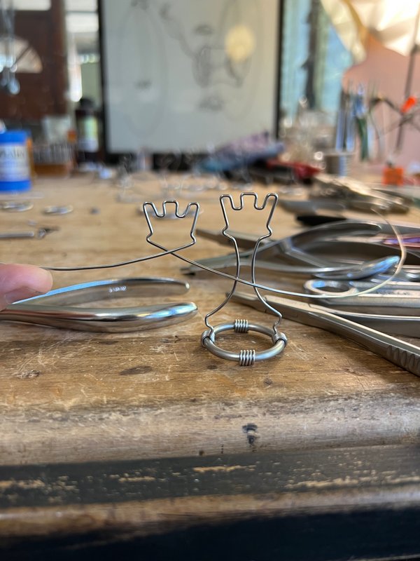 Image 39 from Wire Chess Set by Tim Elverston