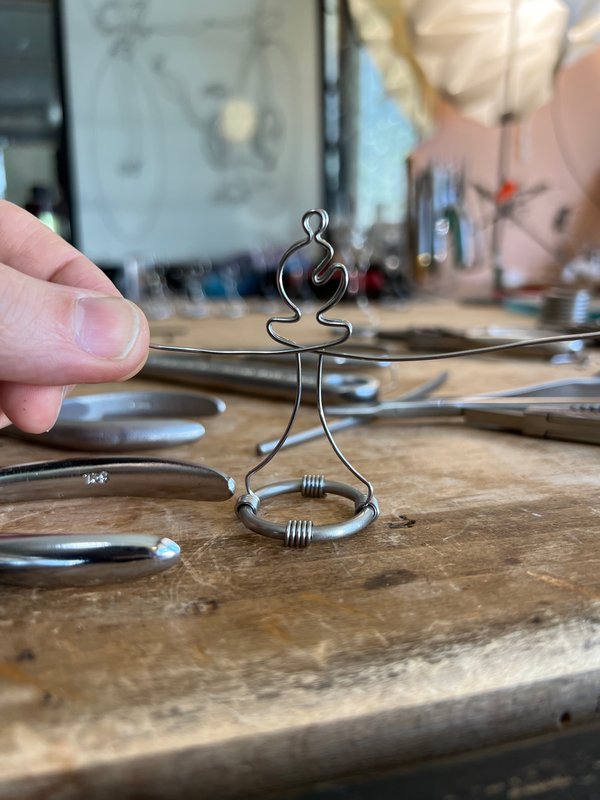 Image 43 from Wire Chess Set by Tim Elverston