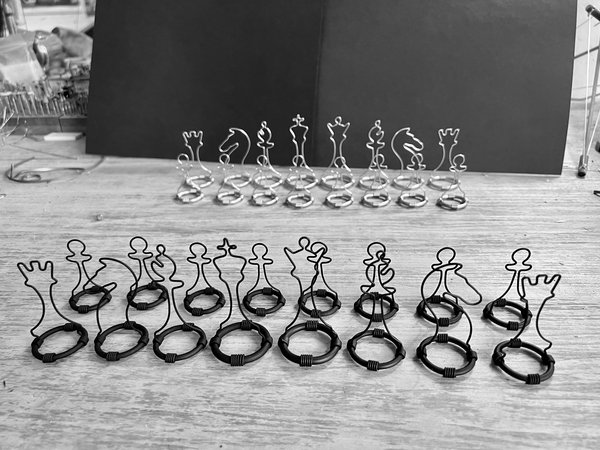 Image 67 from Wire Chess Set by Tim Elverston