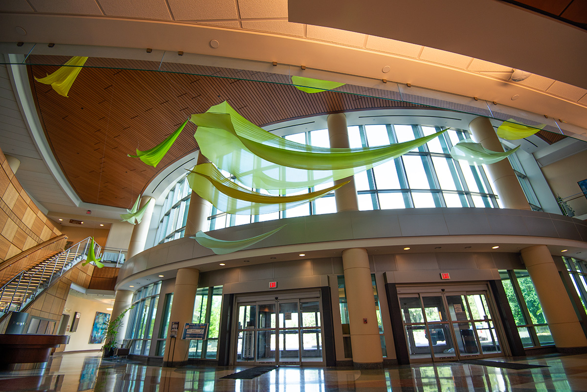 Flowx Greens completed installation at UF Health hospital — kinetic silk kites in motion