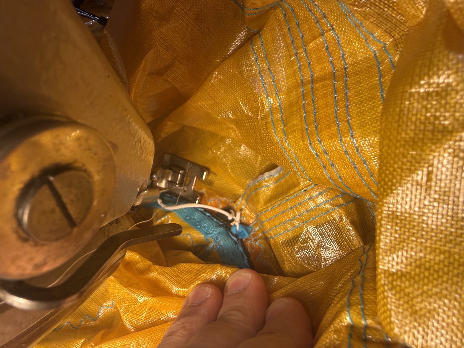 WindFire Designs repairing an Aluula kite leading edge seam