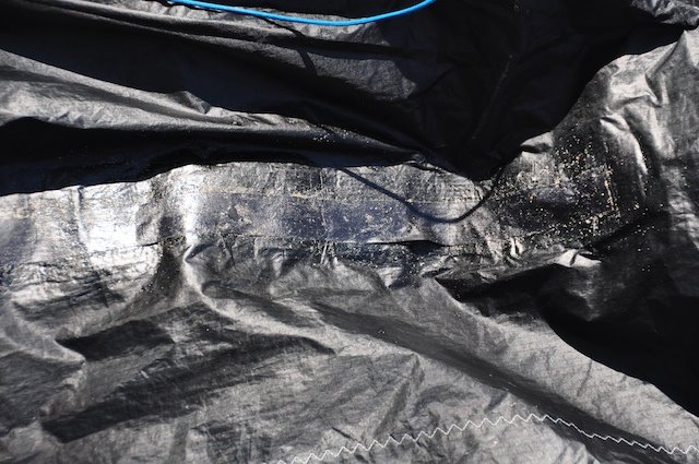 Close-up of the gloppy urethane adhesive used in the Kitefix system